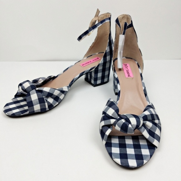 steve madden slip on sneakers